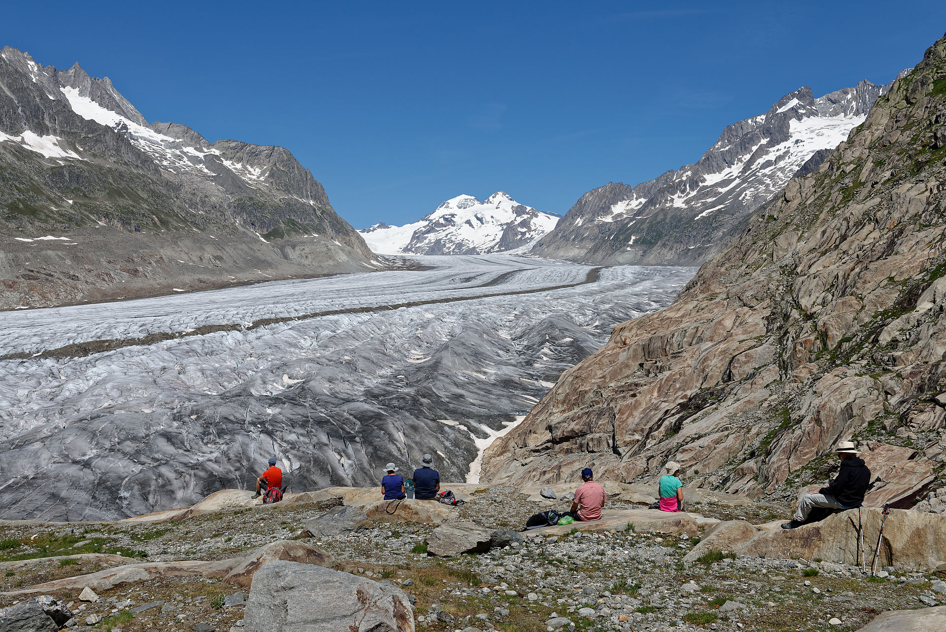 Pique-nique au raz du glacier d'Aletsch