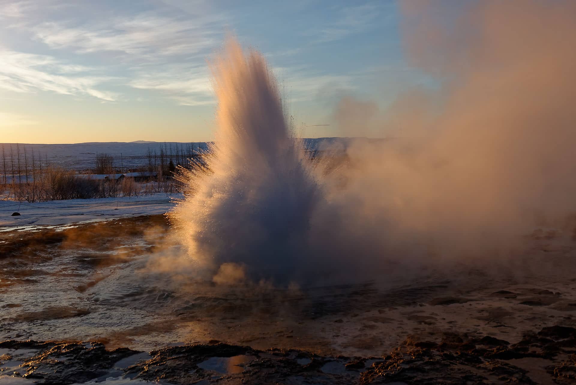 Avec un volcanologue, découvrez les geyser en Islande