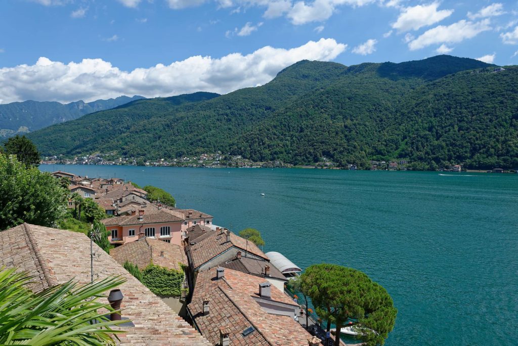 Village de Morcote et lac de Lugano