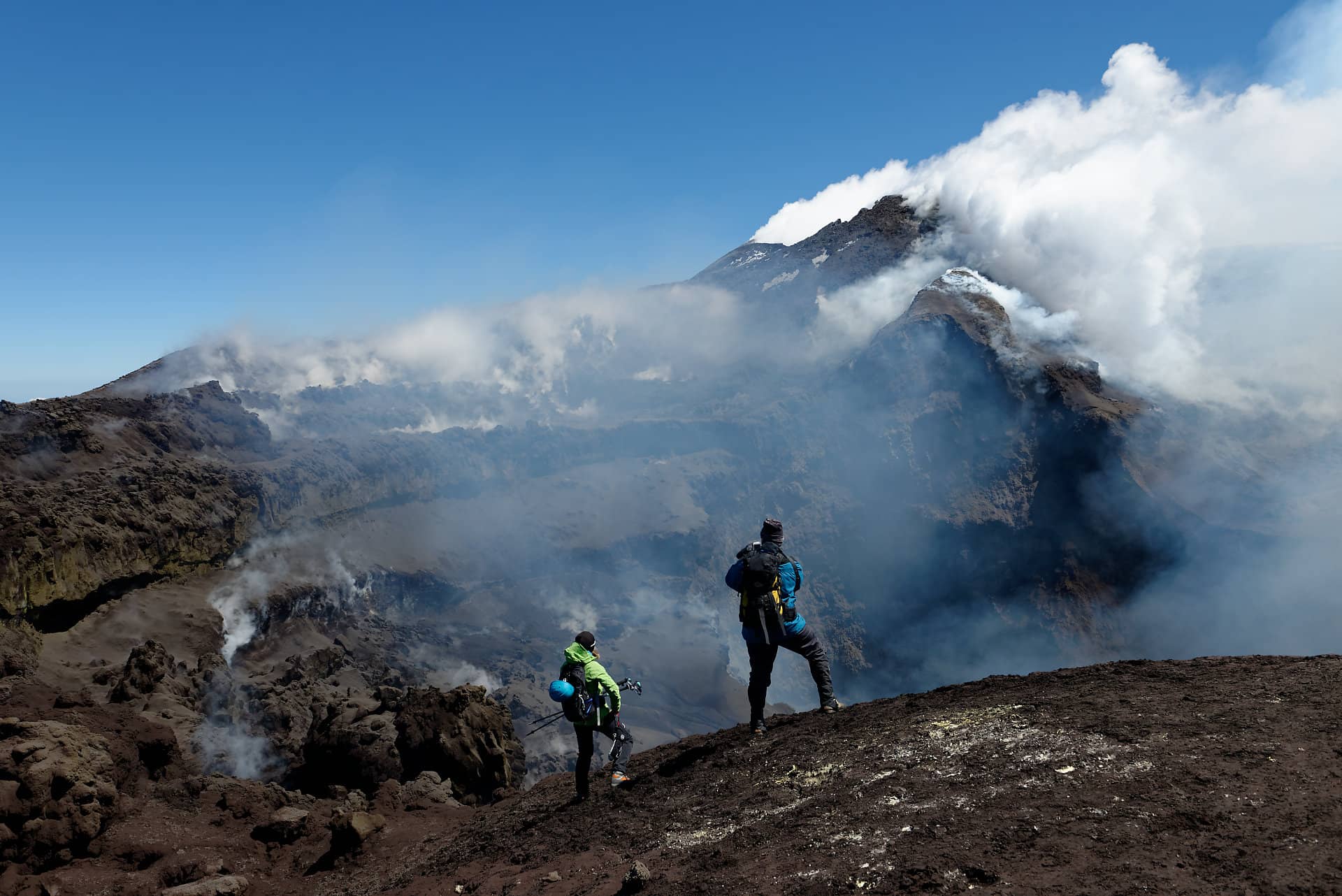 Découvrez avec un volcanologue les cratères de l'Etna