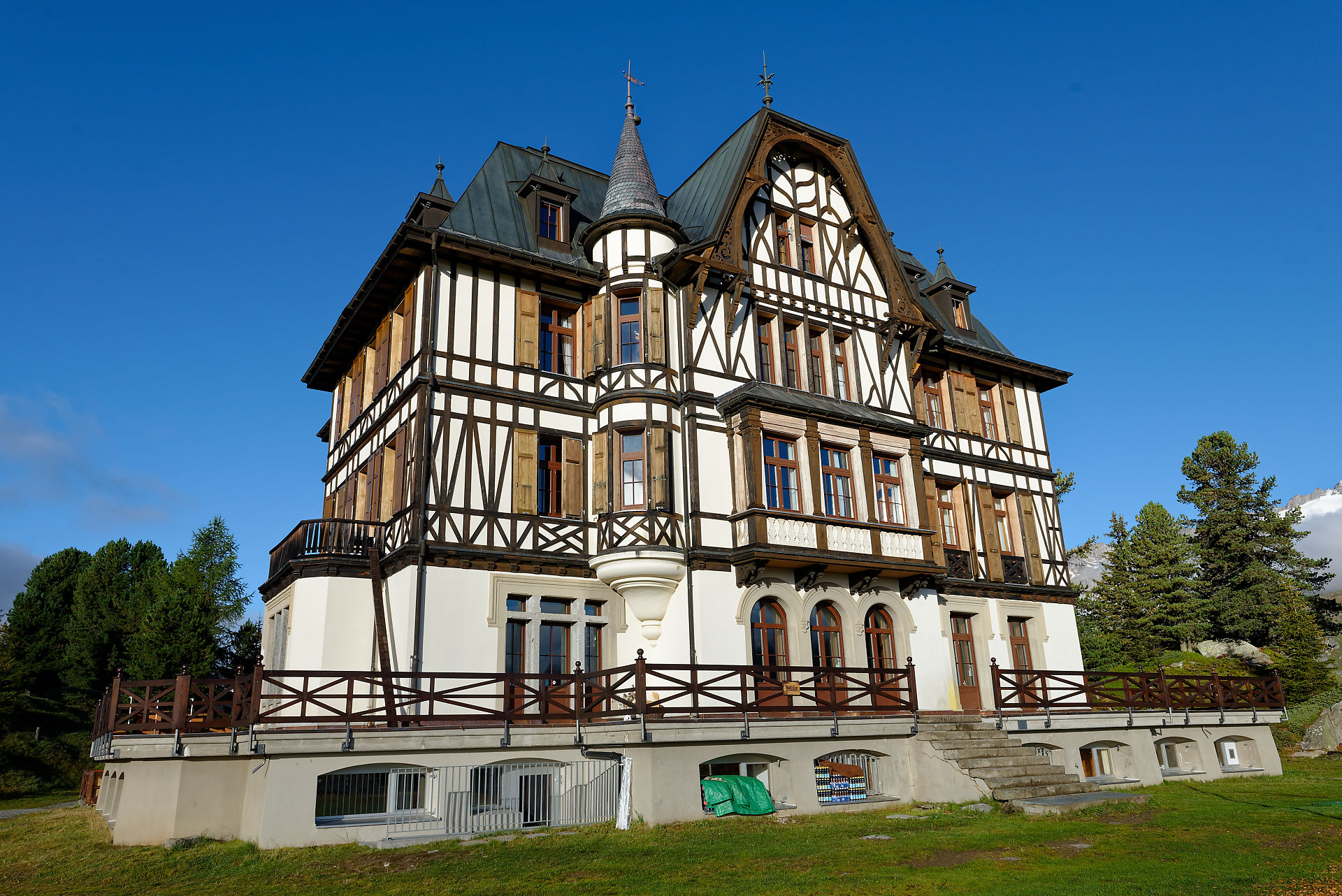 Villa Cassel, Riederfurka