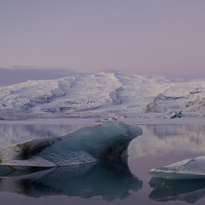 Lagune glaciaire et icebergs